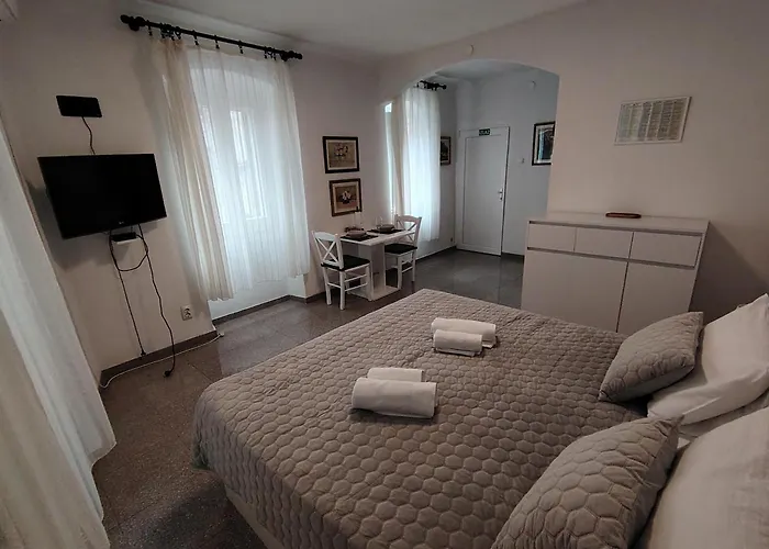 Old Varos 1 Apartamento